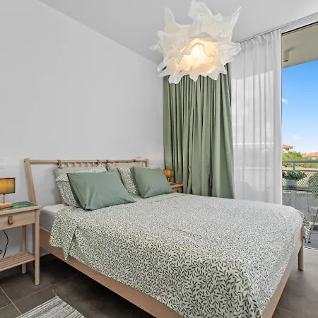 New 2 Bedroom Family Blu Horizon Pool *